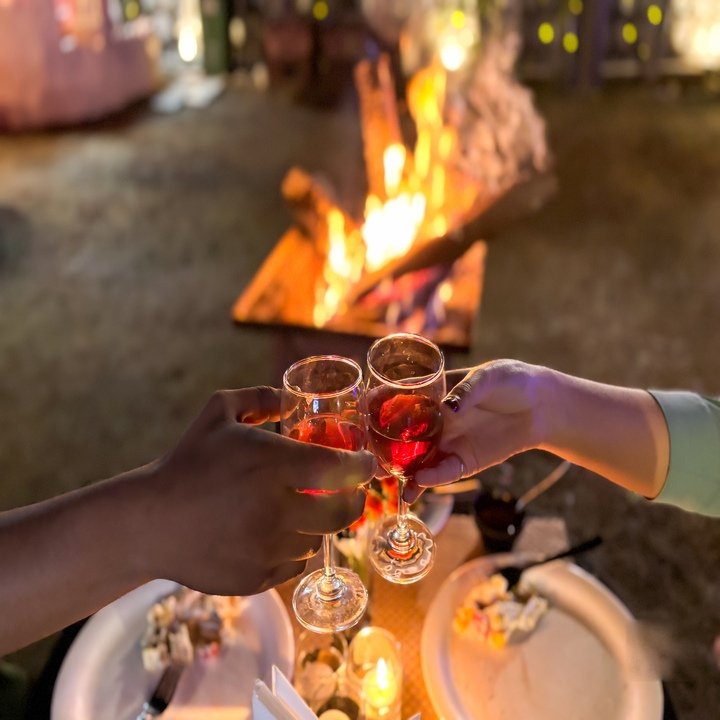 Bonfire dining experience at the resort